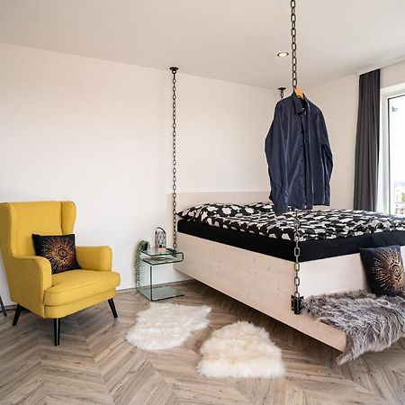 Zeppelin Studio With An Industrial View - Brno 아파트 외부 사진